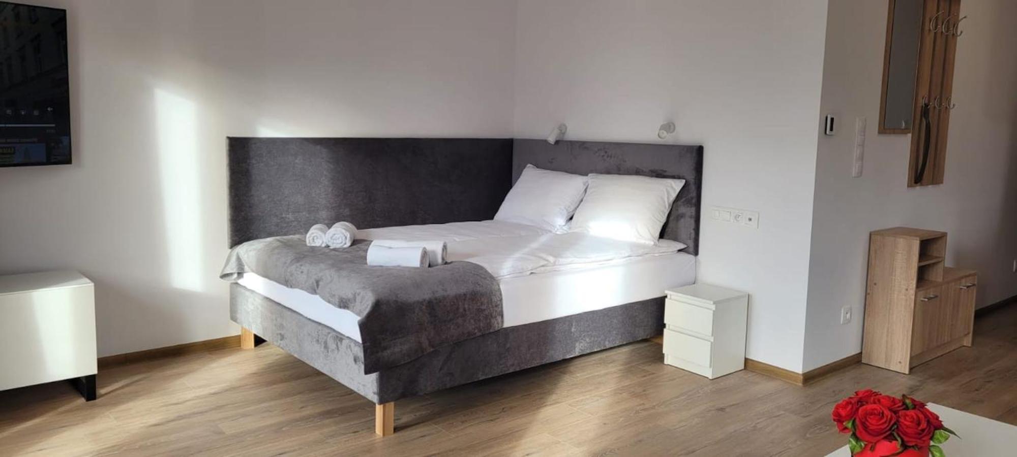 Kolorowe Cieplice - Apartamenty Z Widokiem Na Karkonosze Jelenia Gora Ngoại thất bức ảnh