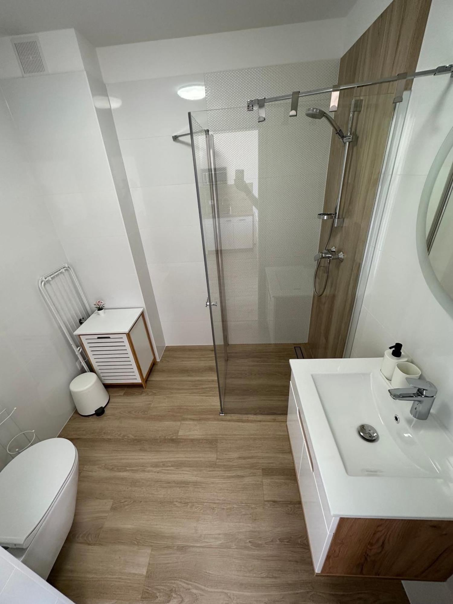 Kolorowe Cieplice - Apartamenty Z Widokiem Na Karkonosze Jelenia Gora Ngoại thất bức ảnh
