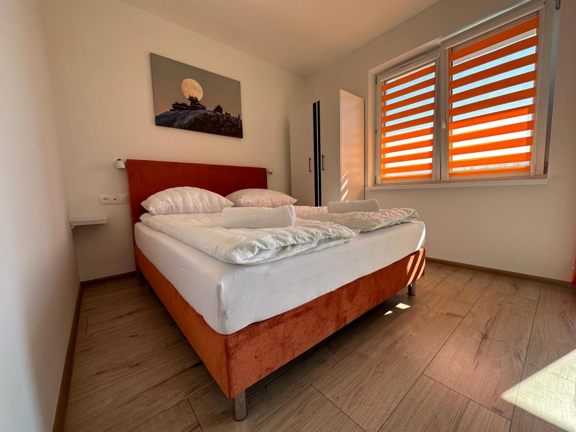 Kolorowe Cieplice - Apartamenty Z Widokiem Na Karkonosze Jelenia Gora Ngoại thất bức ảnh
